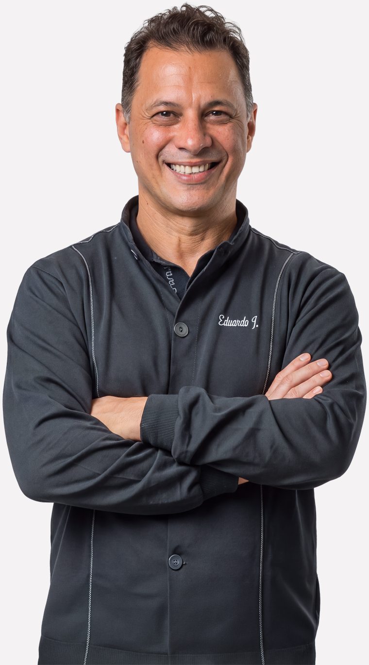 Prof. Dr. Eduardo Januzzi — Co-coordenador Científico
